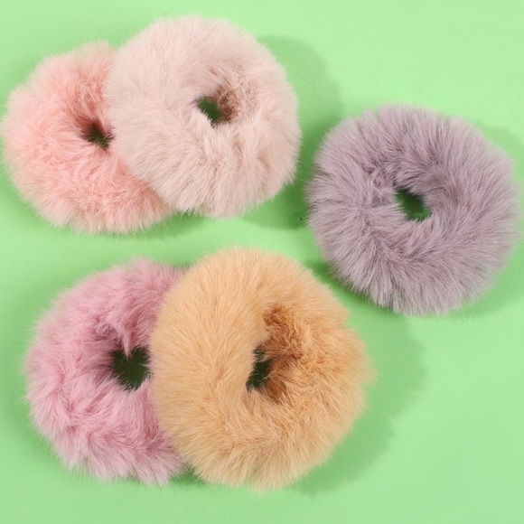 🔥 5 Piece Fur Hair Ties - Picture 7 of 8